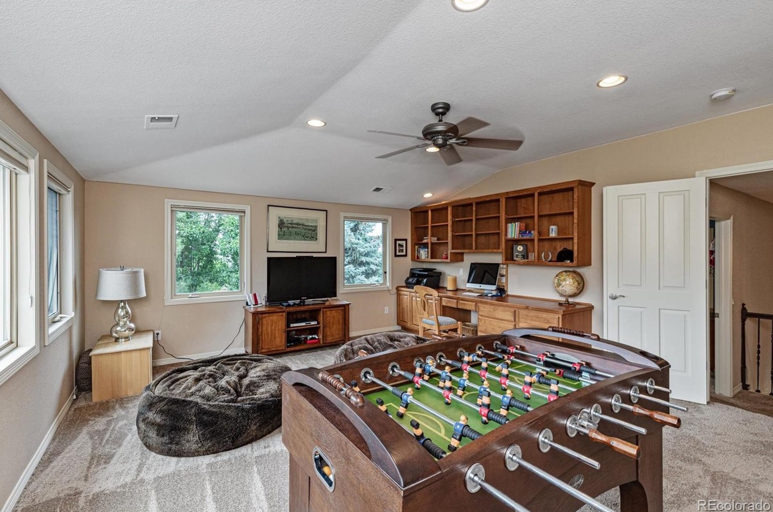 1485 Meyerwood Cir, Littleton CO 80129-1822 exterior