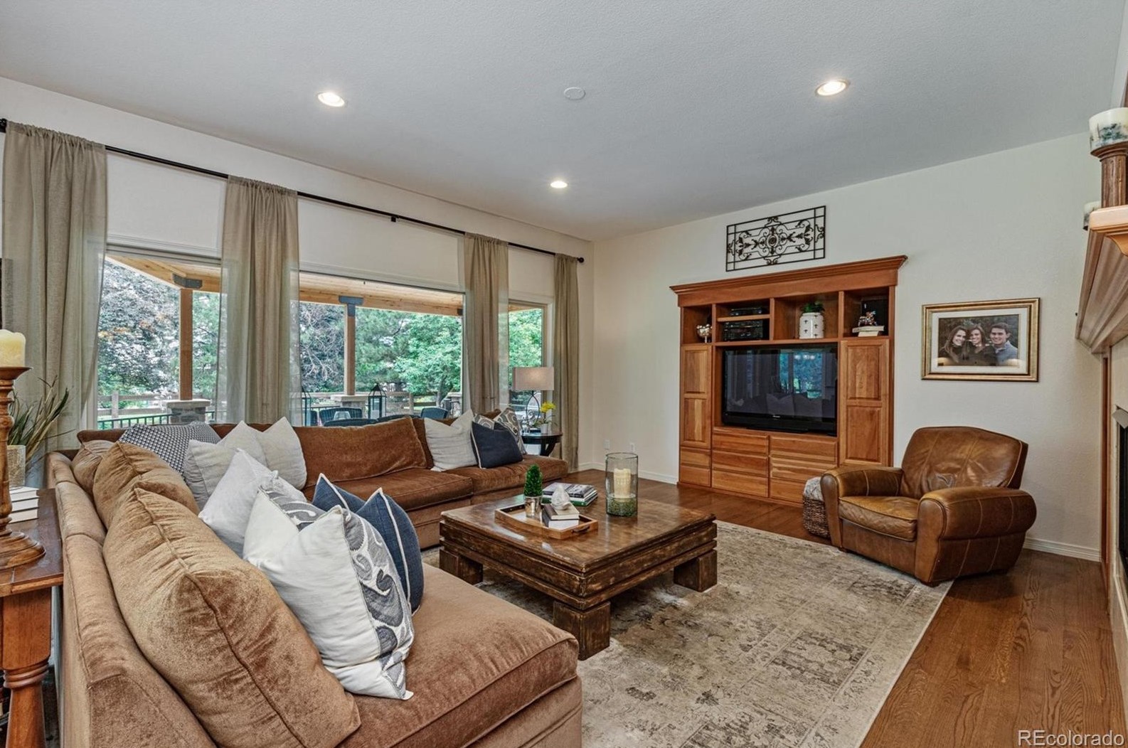 1485 Meyerwood Cir, Littleton CO 80129-1822 exterior