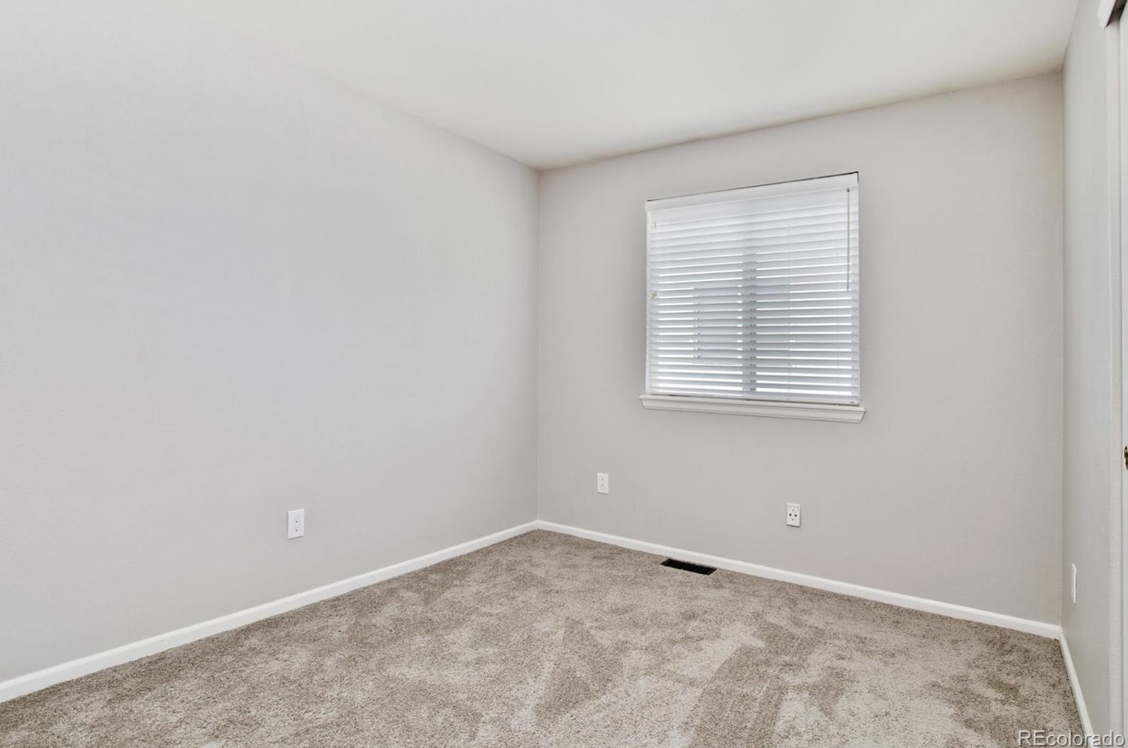 9384 Hinsdale Pl, Littleton CO  80128-4167 exterior