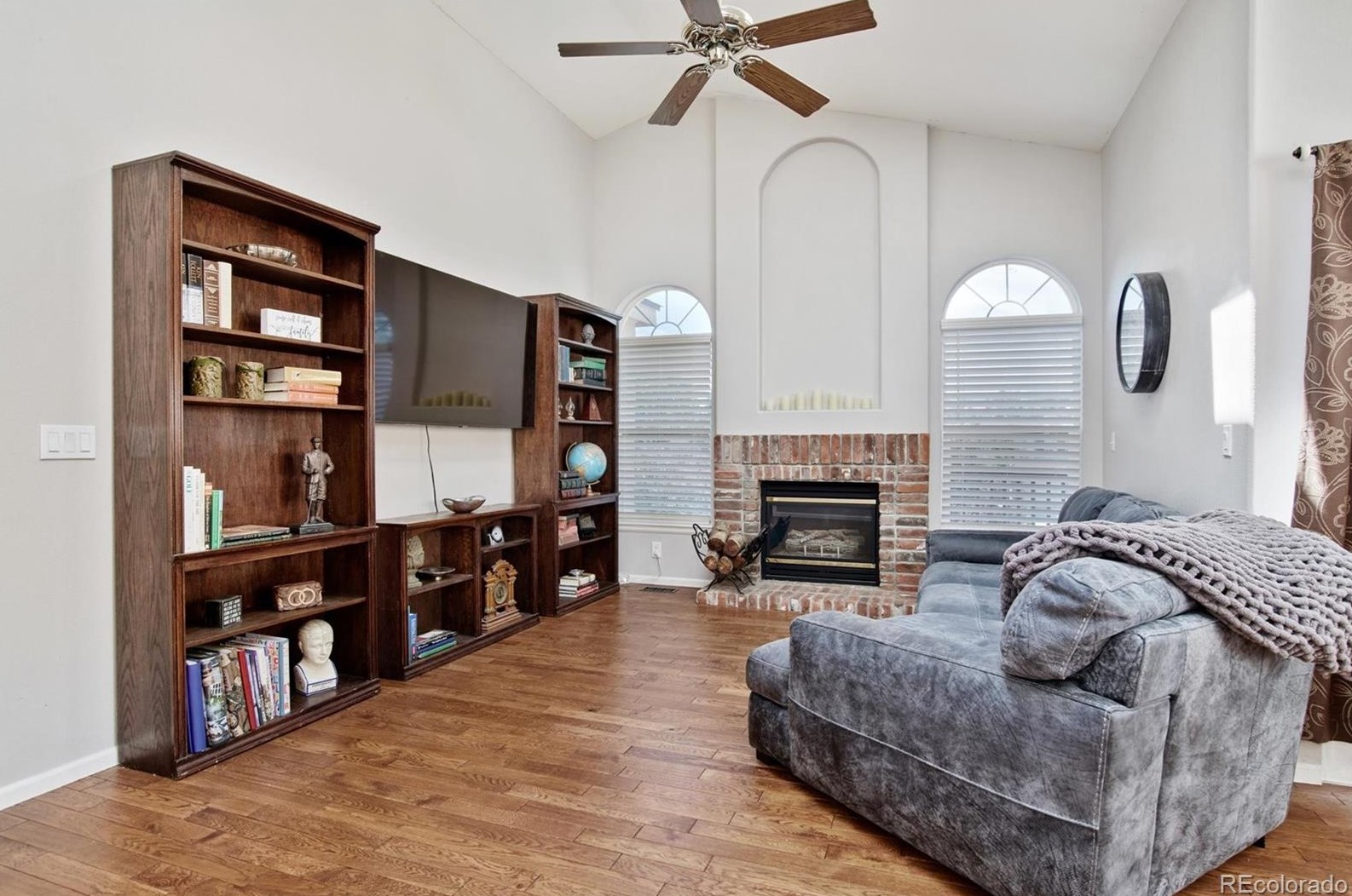 9384 Hinsdale Pl, Littleton CO  80128-4167 exterior