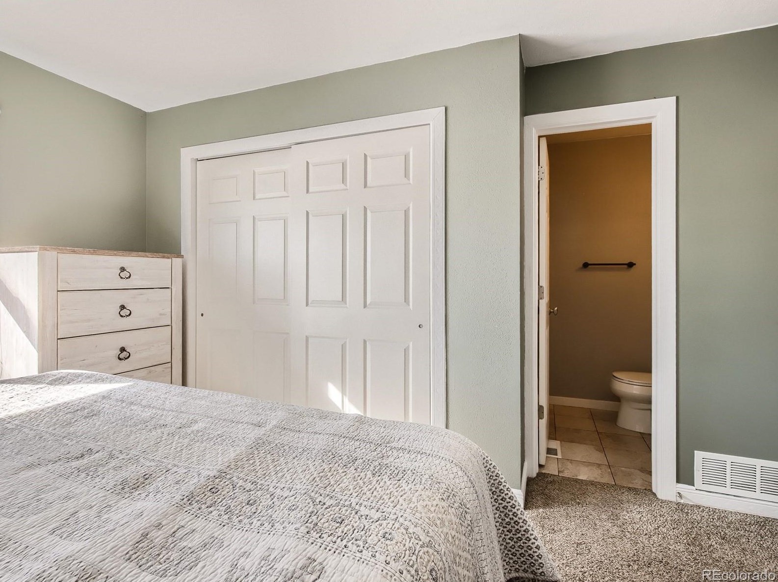 5384 Manchester Dr, Castle Rock CO  80104-8938 exterior