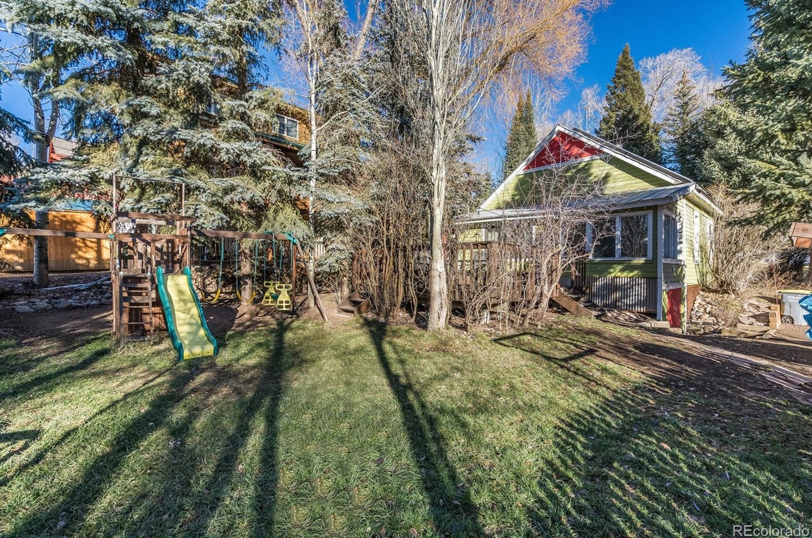 12 Nob St, Steamboat Springs CO 80487-4911 exterior
