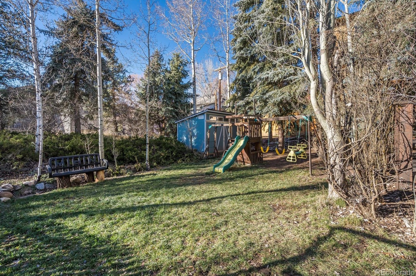 12 Nob St, Steamboat Springs CO 80487-4911 exterior