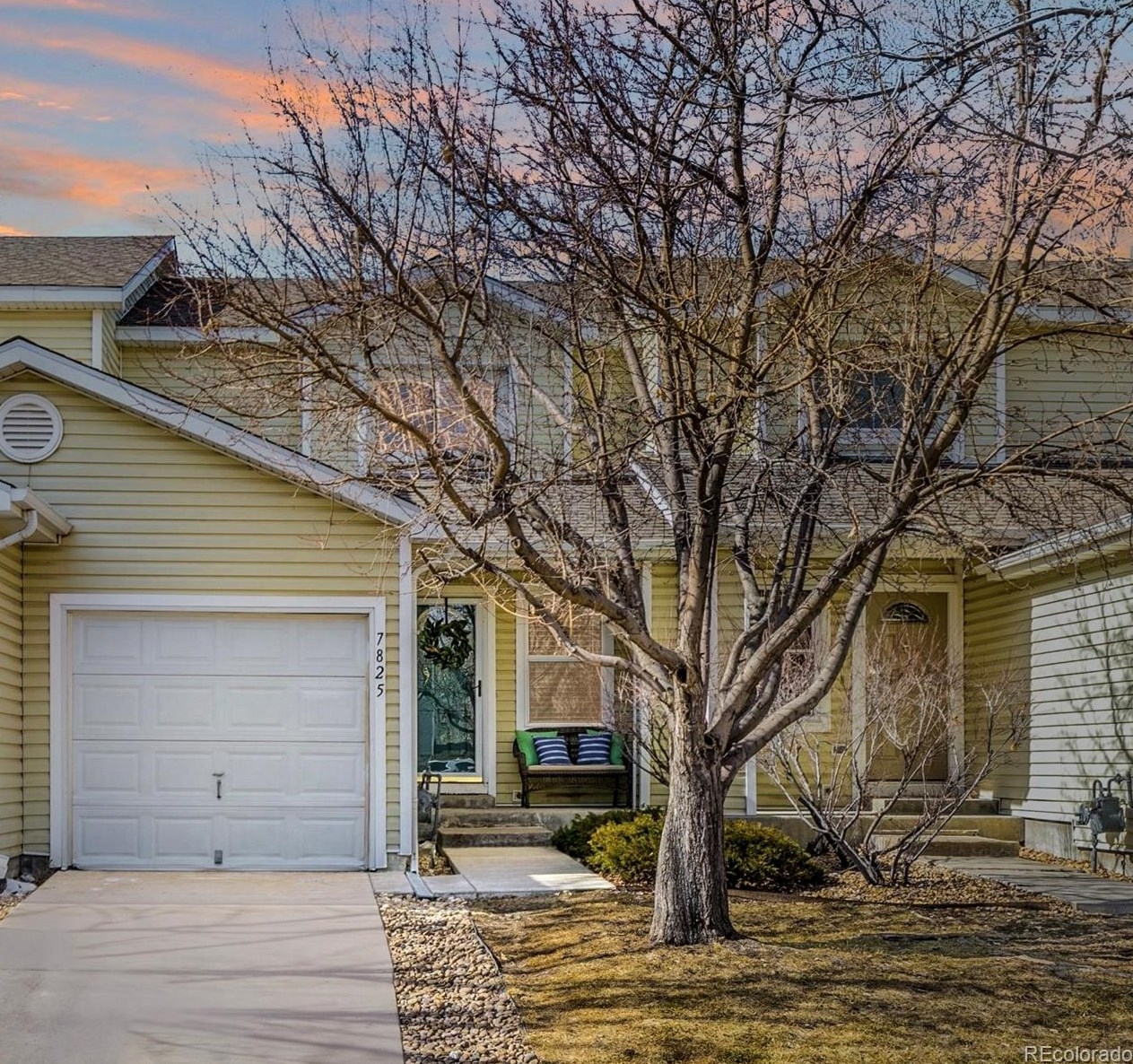 7825 S Kittredge Cir, Englewood, CO 80112