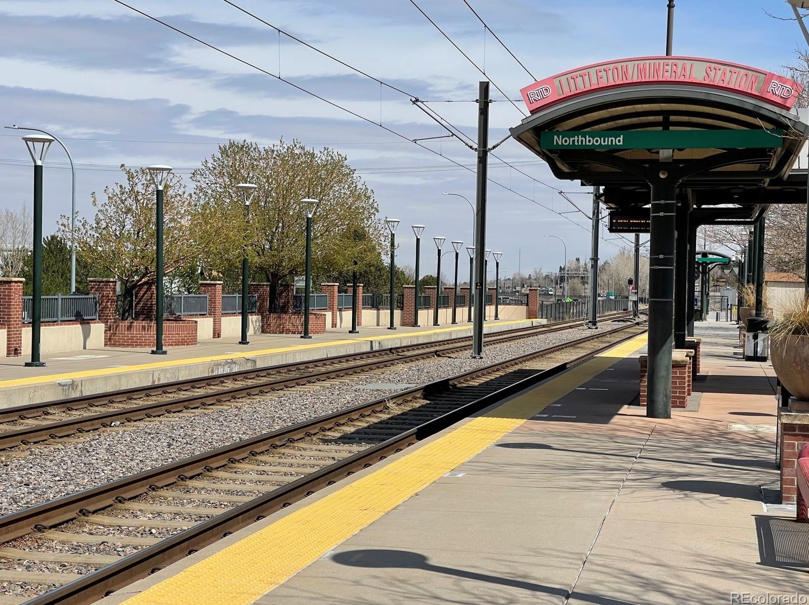 2998 Long Dr, Littleton CO  80120-8141 exterior