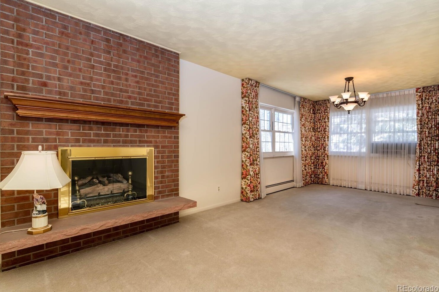 6053 Youngfield St, Arvada CO  80004-3958 exterior