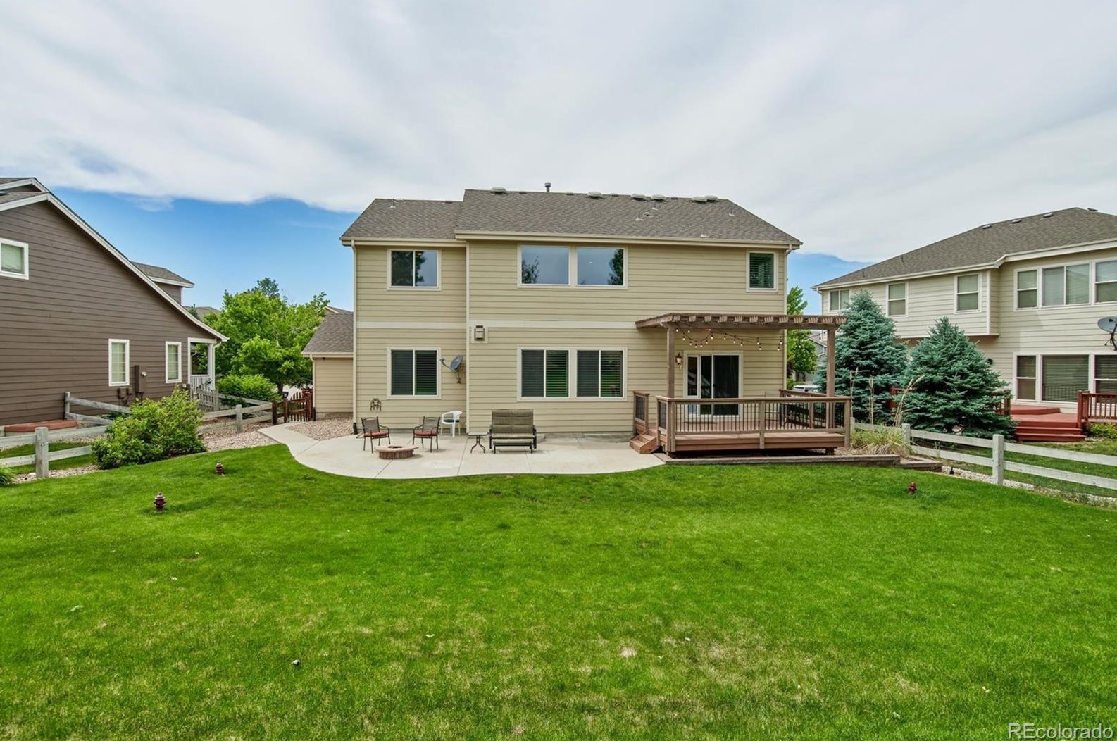 690 Briar Dale Dr, Castle Rock CO  80108-5504 exterior