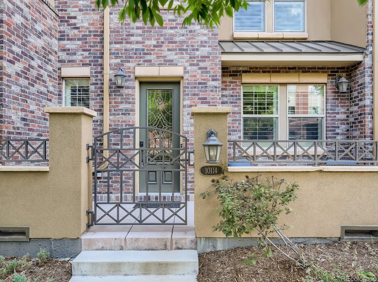 10114 Inverness Main St, Englewood, CO 80112