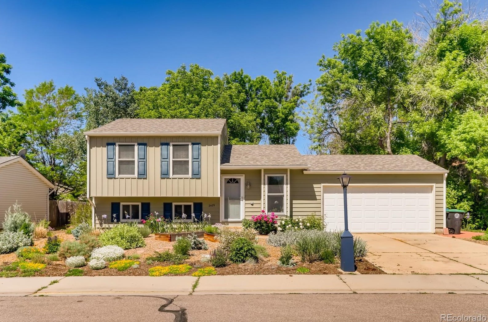 2429 Dodd Ln, Longmont, CO 80501-1017