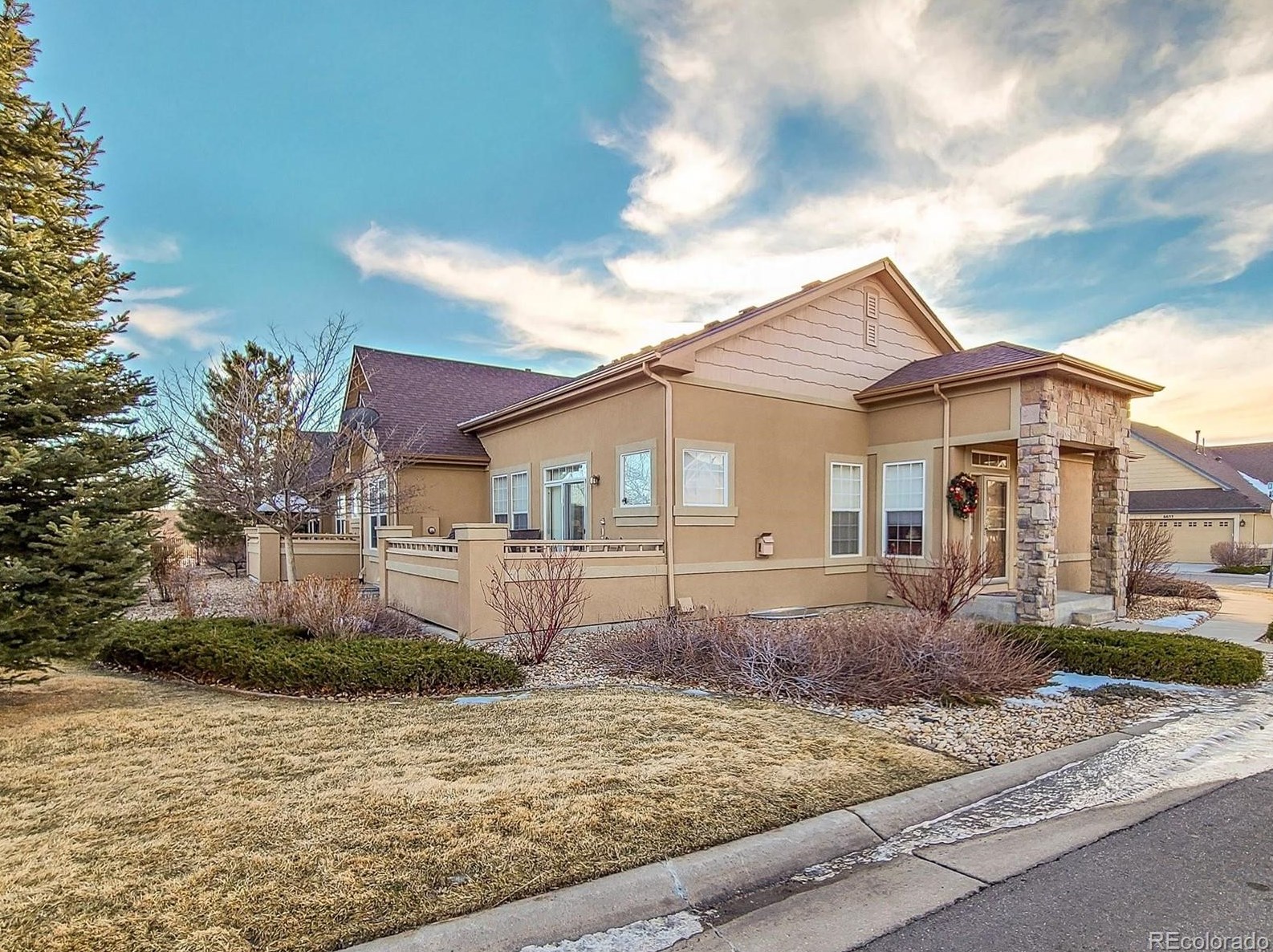 6654 Rome St, Aurora, CO 80016-2365