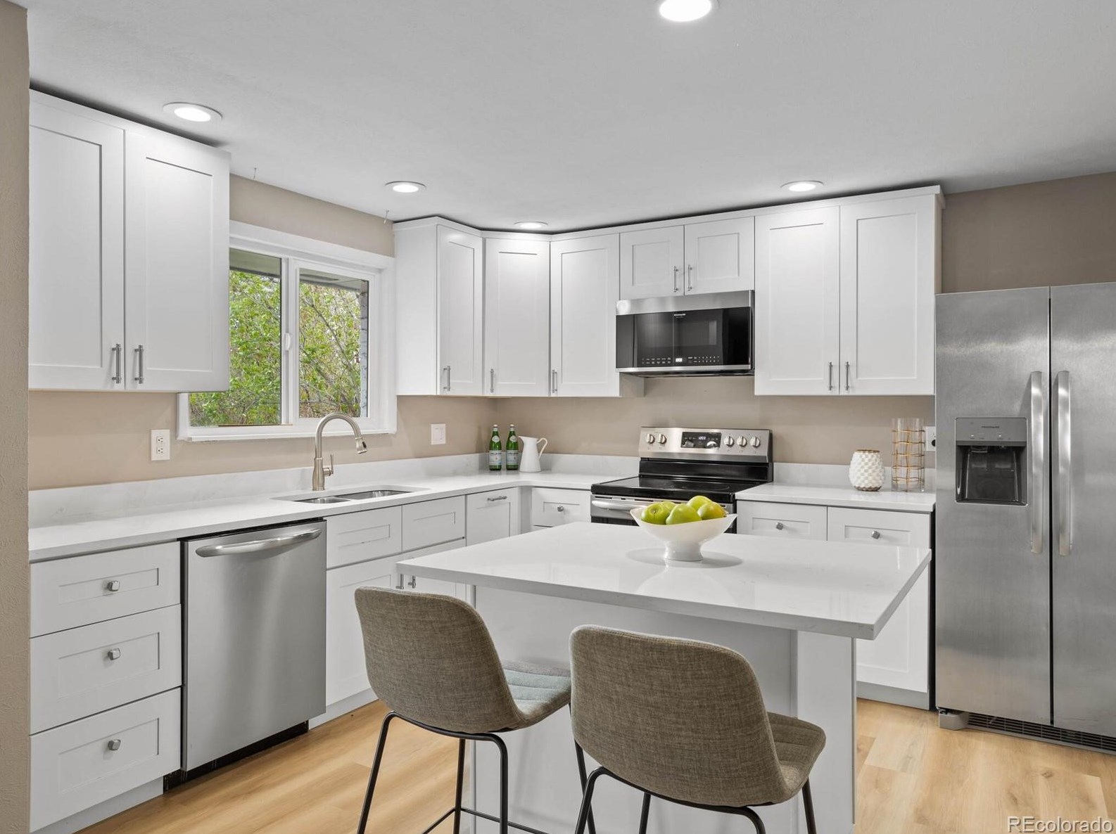 7130 Eudora Ct, Littleton CO  80122-2434 exterior