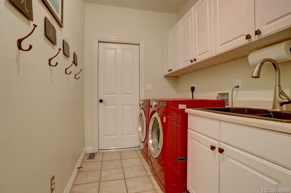 10392 Brookhollow Cir, Littleton CO  80129-1801 exterior