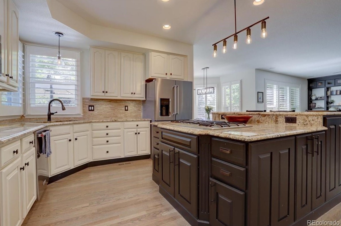 10392 Brookhollow Cir, Littleton CO  80129-1801 exterior