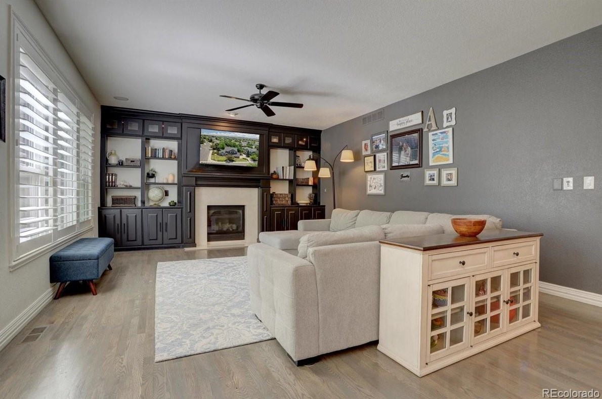 10392 Brookhollow Cir, Littleton CO  80129-1801 exterior