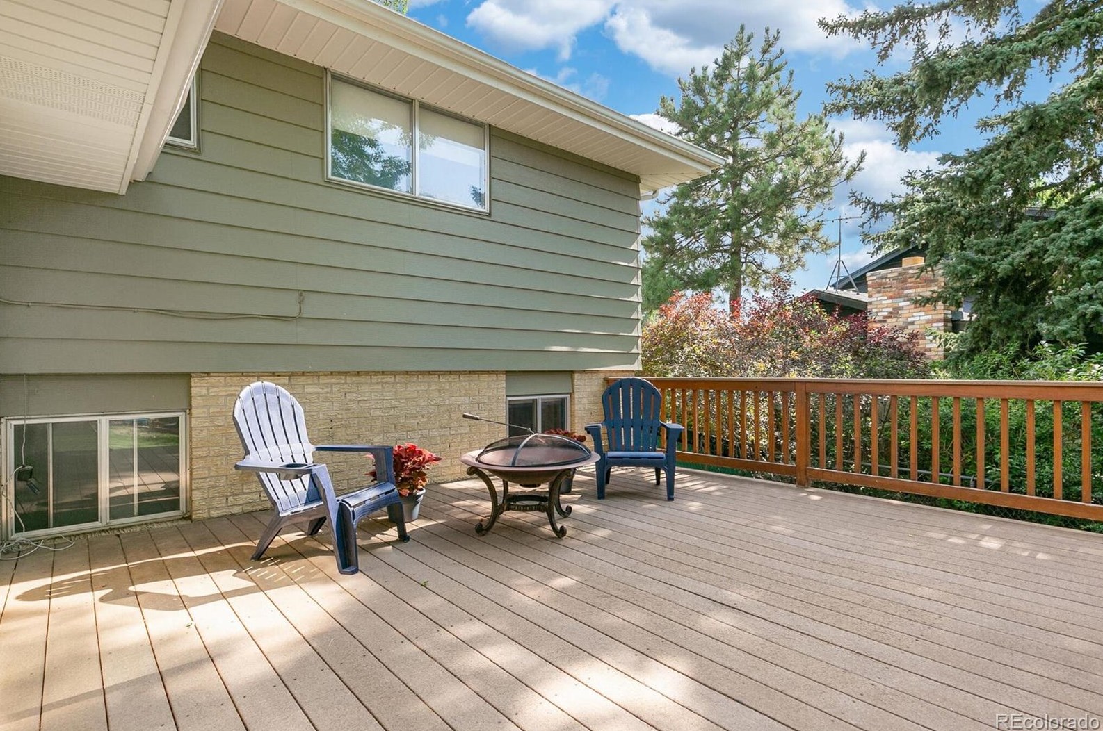 4703 Geddes Ct, Littleton CO 80122-2449 exterior