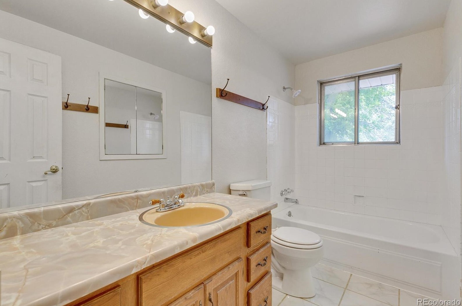 4703 Geddes Ct, Littleton CO 80122-2449 exterior