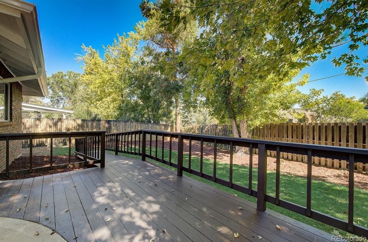 6952 Lamar St, Littleton, CO 80128-3912