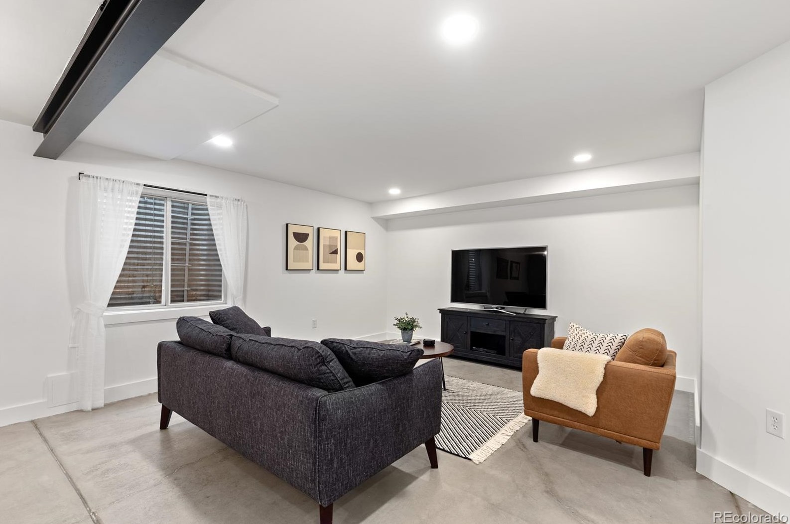 9997 Falcon Crk Dr, Littleton CO 80130-3802 exterior