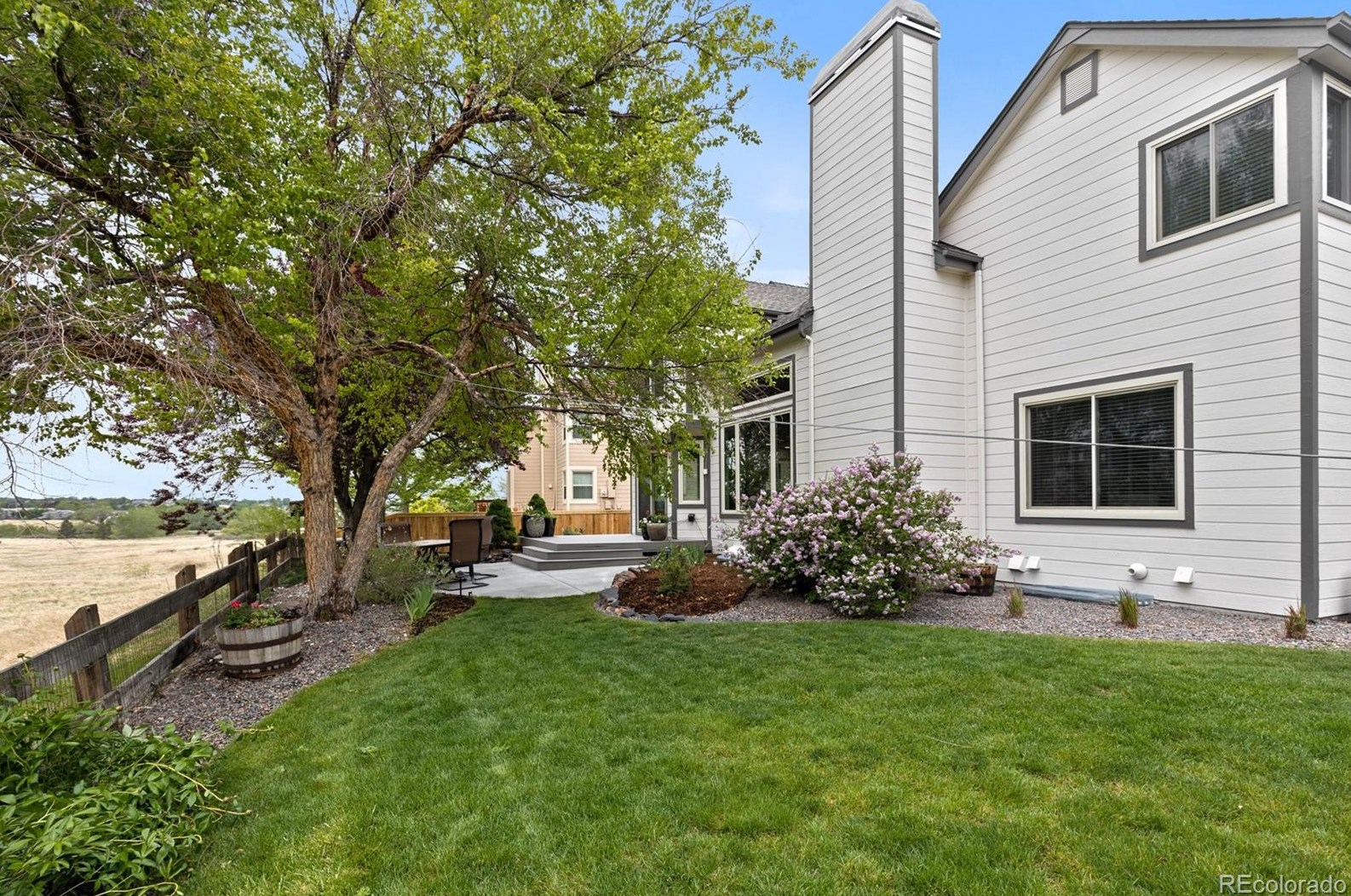 9997 Falcon Crk Dr, Littleton CO 80130-3802 exterior