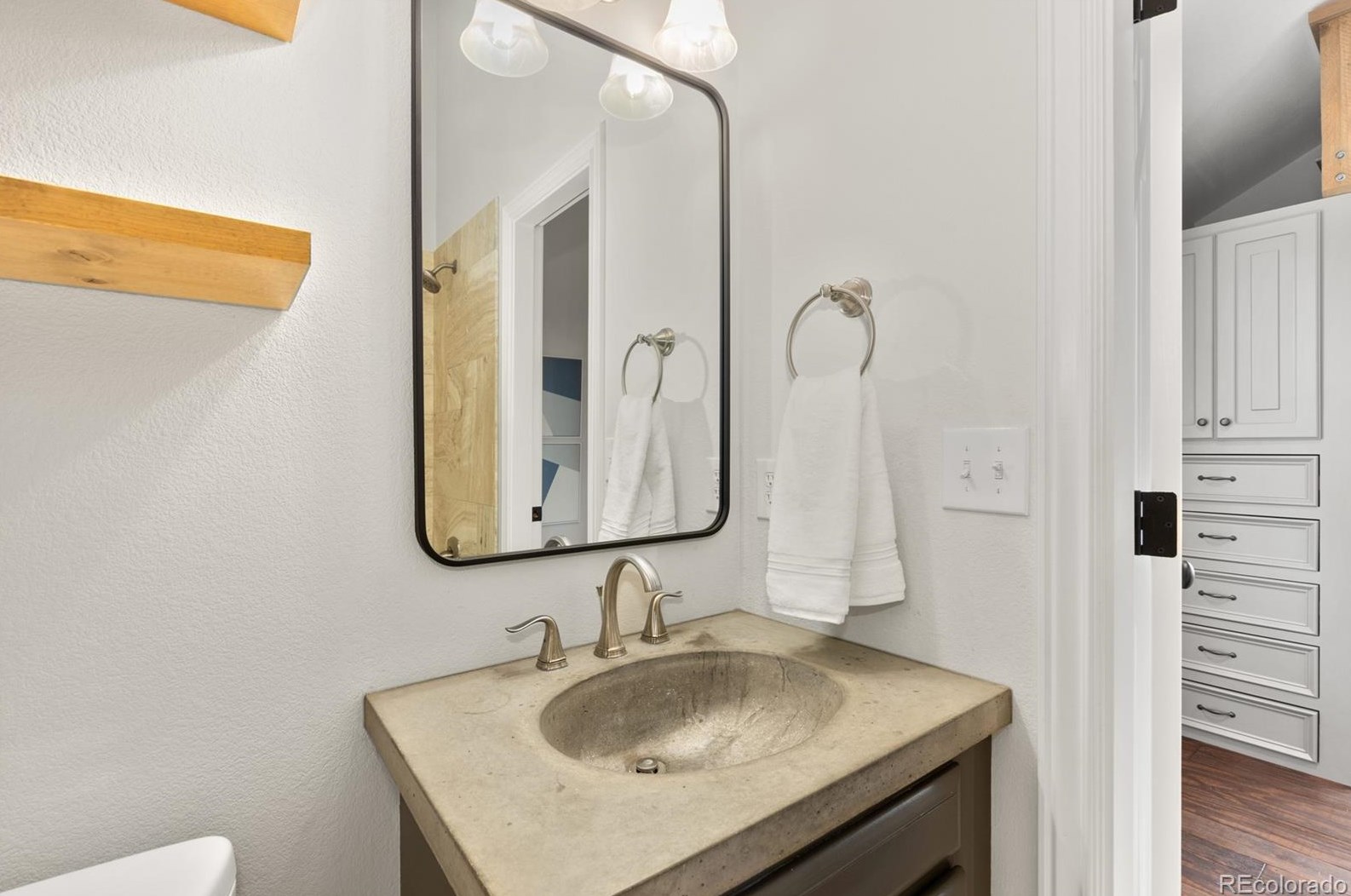 9997 Falcon Crk Dr, Littleton CO 80130-3802 exterior