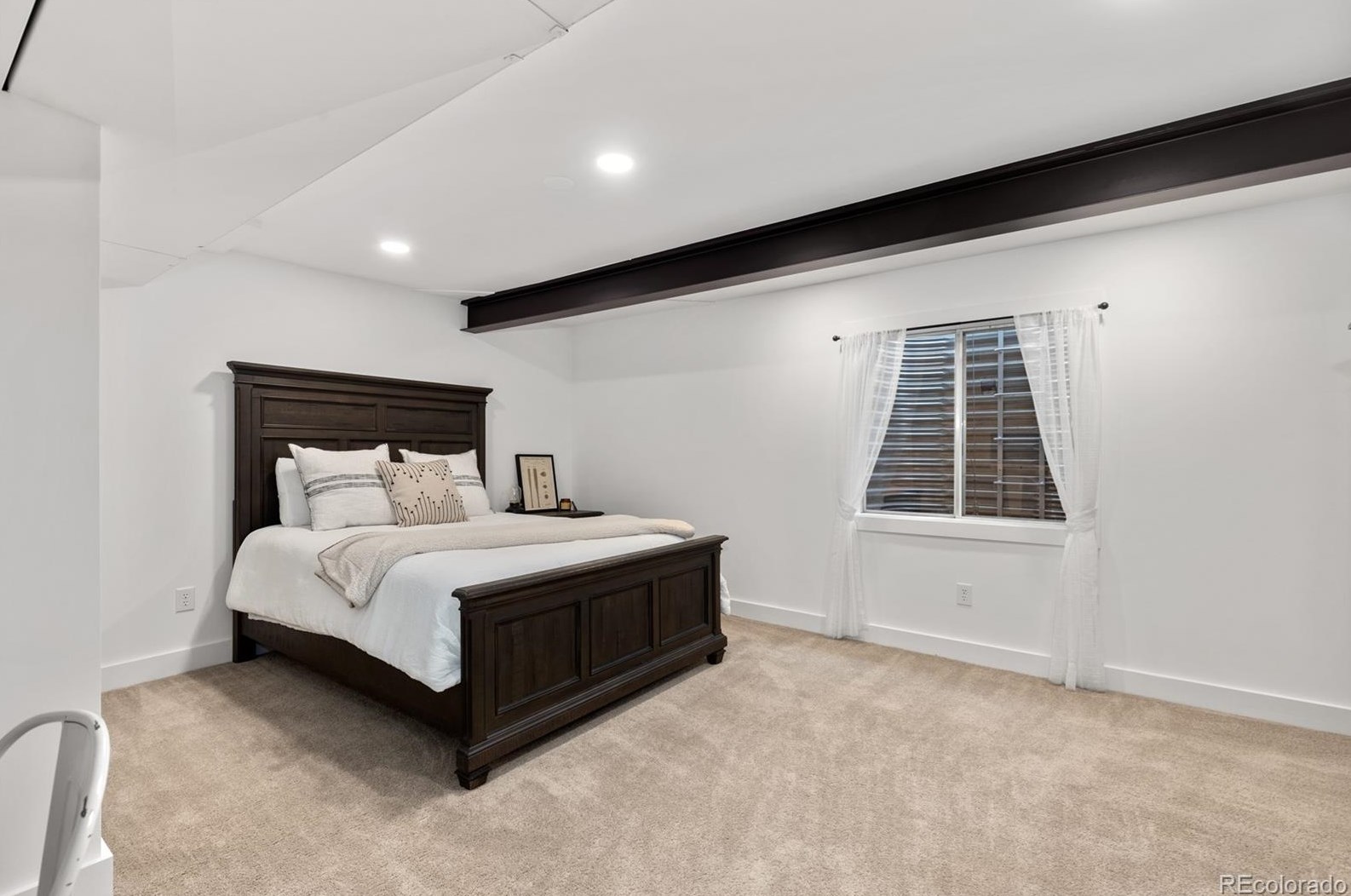 9997 Falcon Crk Dr, Littleton CO 80130-3802 exterior