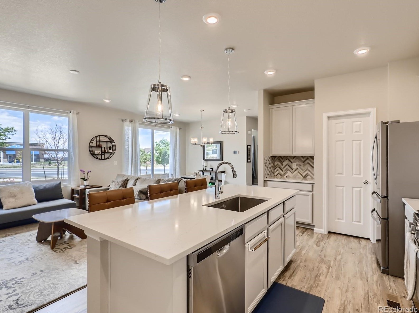 8553 Gladiola Ct, Arvada, CO 80005