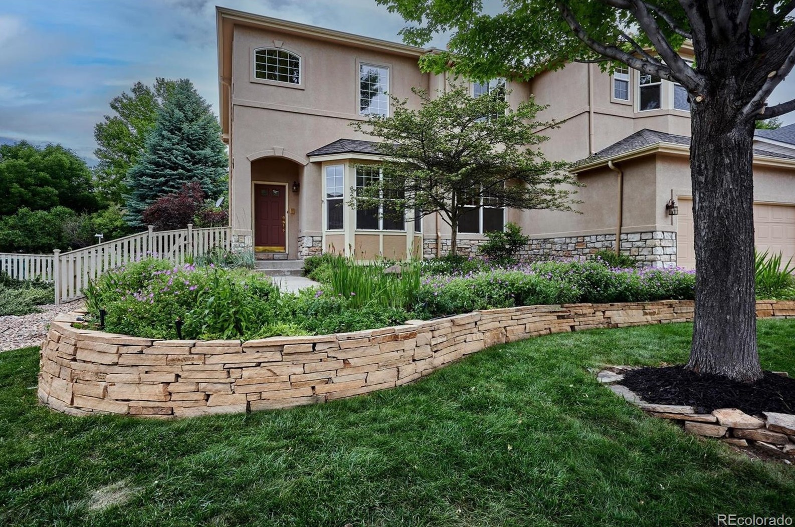 6215 Devinney Cir, Arvada, CO 80004-6109