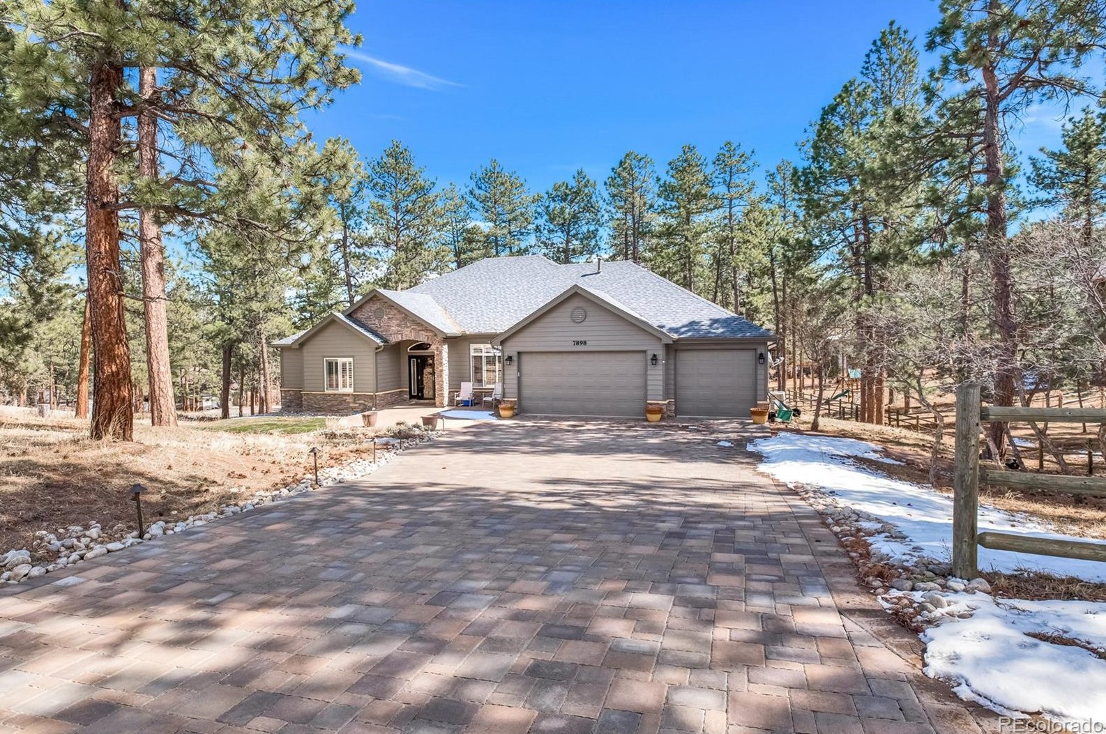 7898 Cheyenne Pl, Palmer Lake CO exterior