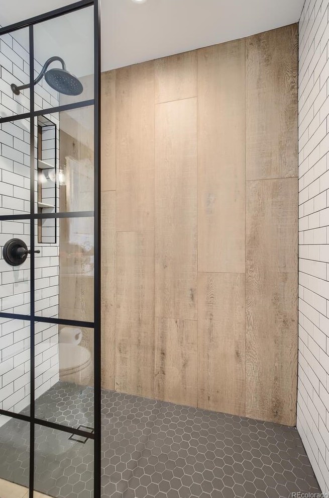 7056 Elm Ct, Littleton CO 80122-3828 exterior