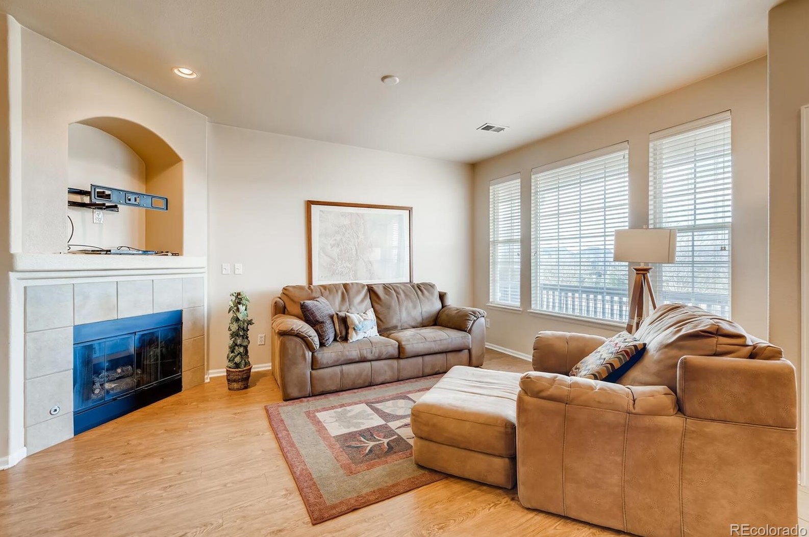 1431 Turnberry Dr, Castle Rock, CO 80104-3306