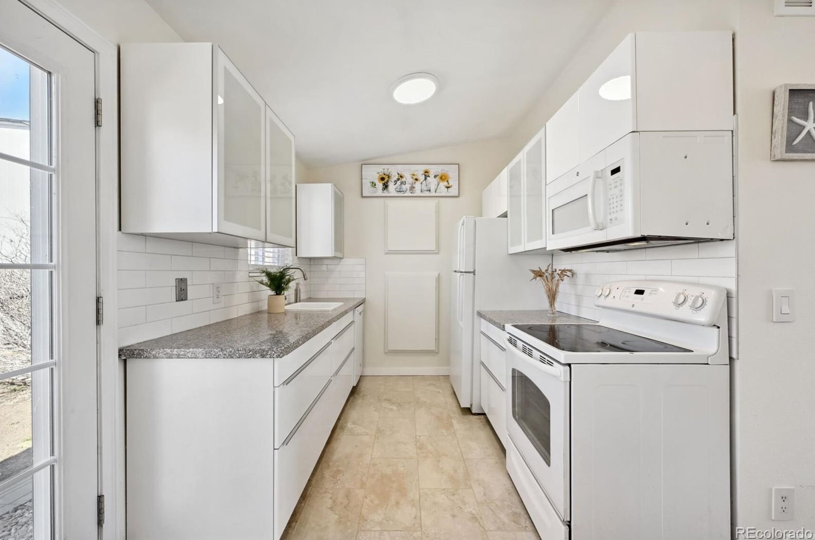 17193 Mercer Dr, Aurora CO 80013-3252 exterior