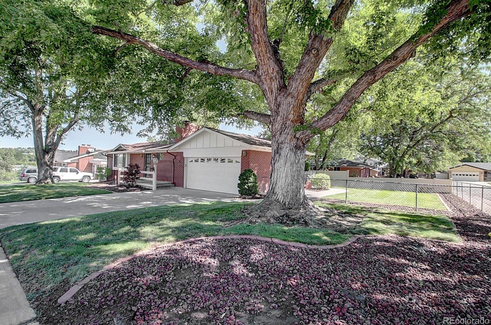 5742 Falk Ct, Arvada, CO 80002-2226