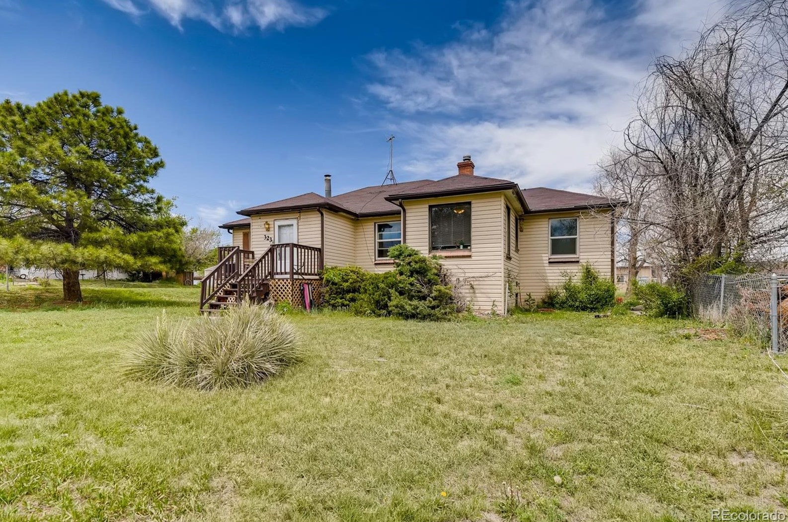 323 E Logan St, Elizabeth, CO 80107