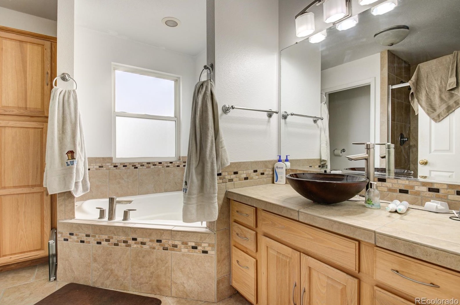 3460 Vanderhoof St, Bennett CO 80102-8933 exterior