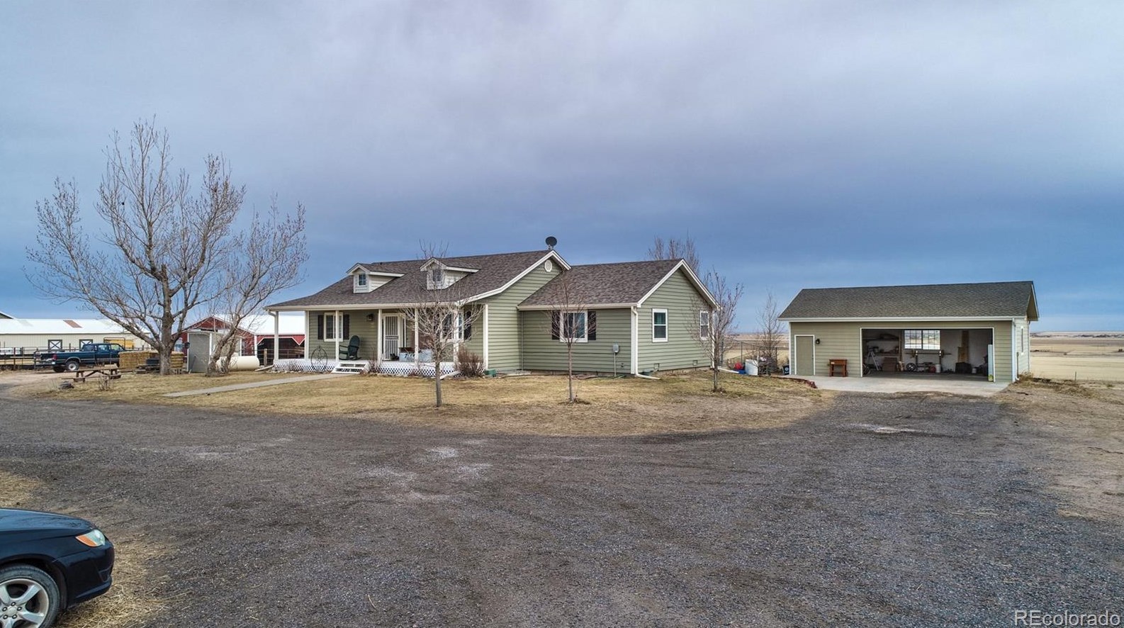 3460 Vanderhoof St, Bennett CO 80102-8933 exterior