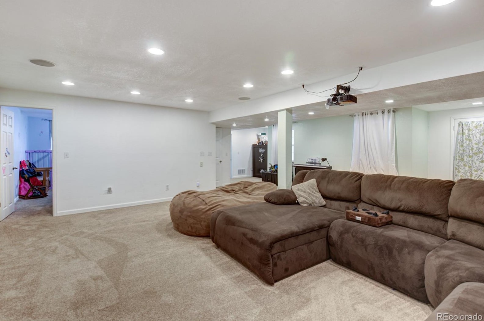 3460 Vanderhoof St, Bennett CO 80102-8933 exterior