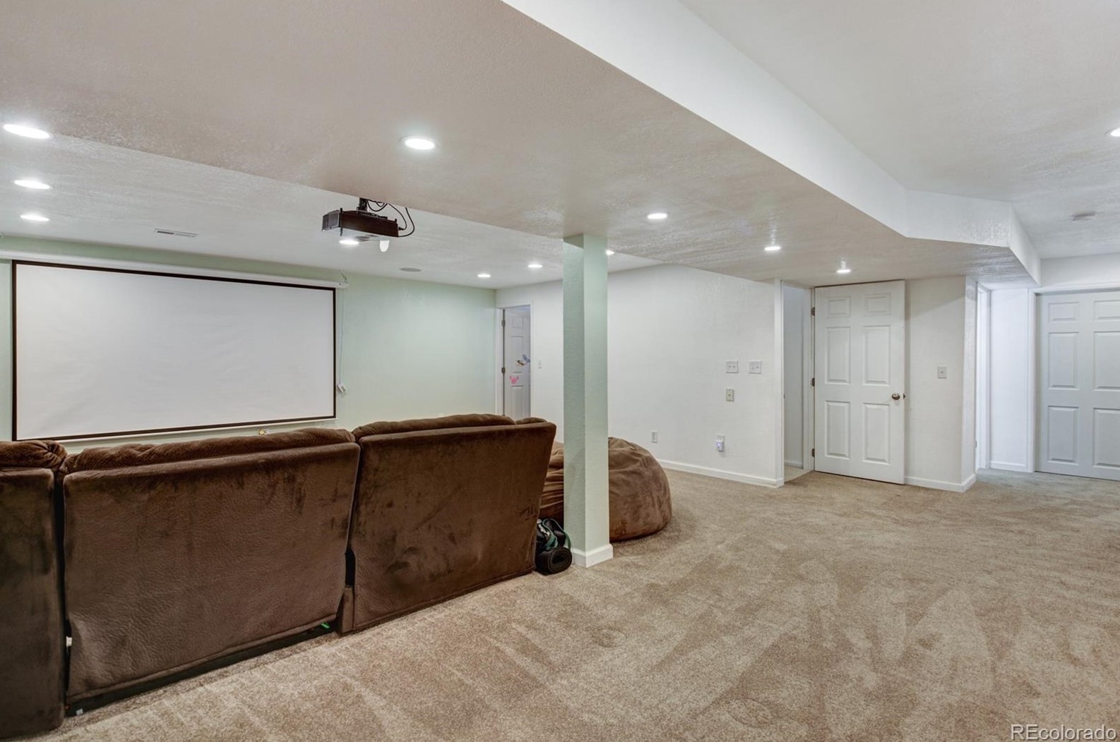 3460 Vanderhoof St, Bennett CO 80102-8933 exterior