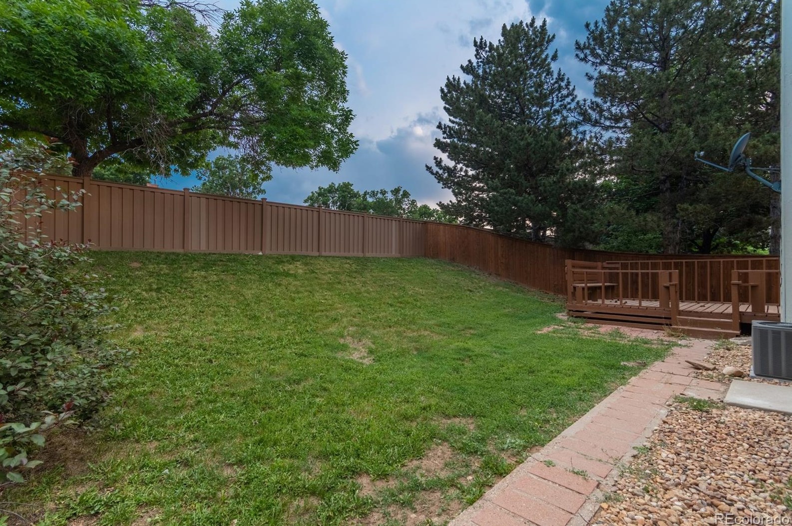 9364 Cattail Ct, Littleton CO 80126-2738 exterior