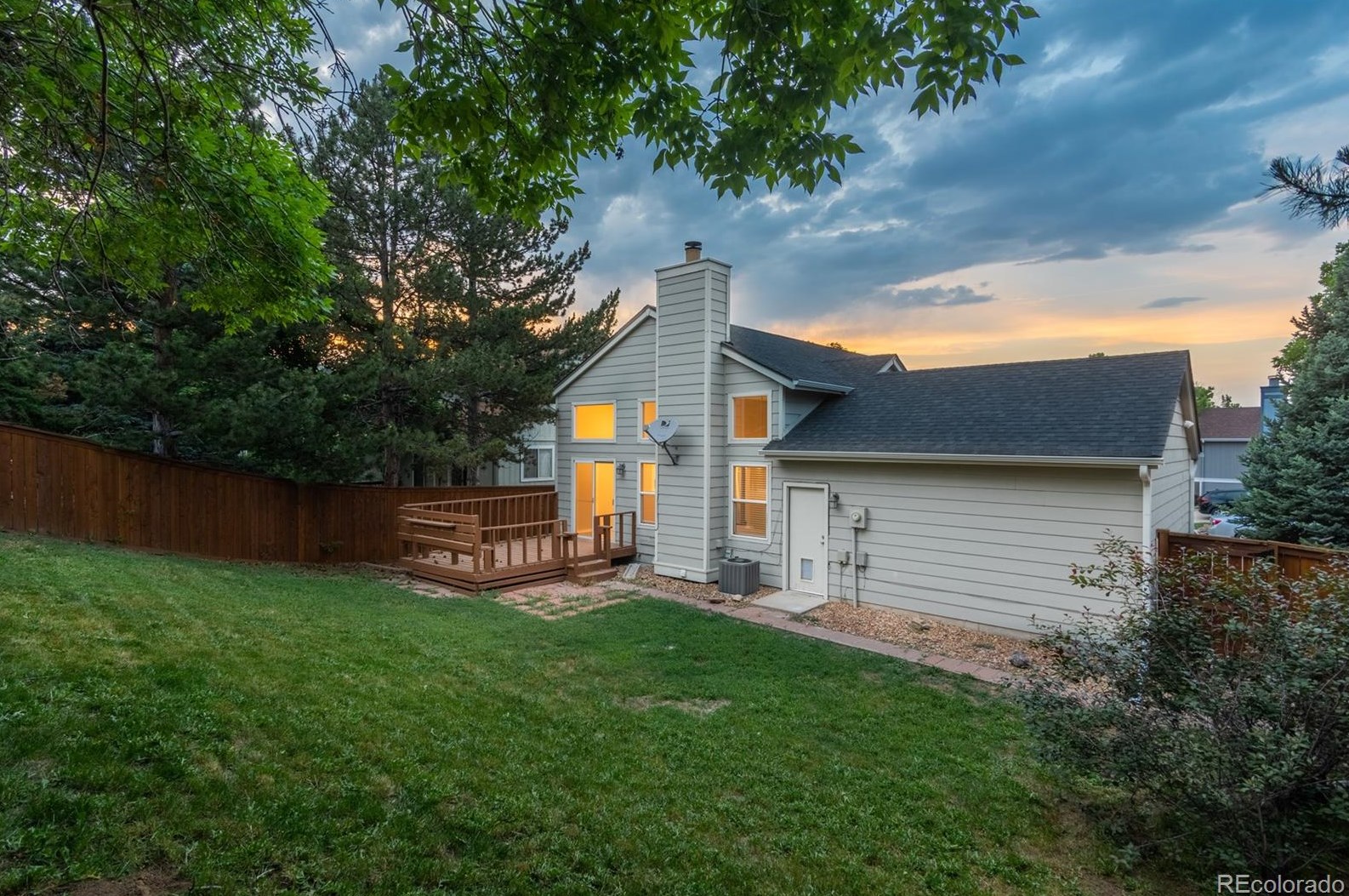 9364 Cattail Ct, Littleton CO 80126-2738 exterior