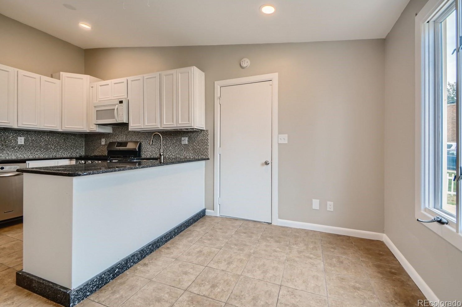 733 Centennial Way, Bennett CO 80102-7881 exterior