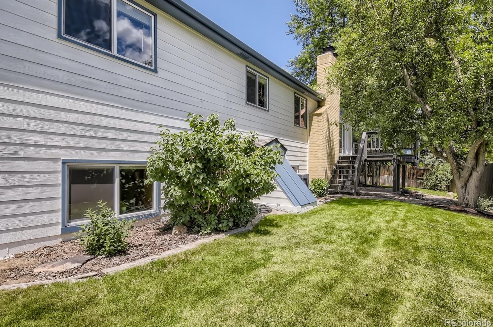 5964 Lee Way, Littleton CO 80127-2901 exterior