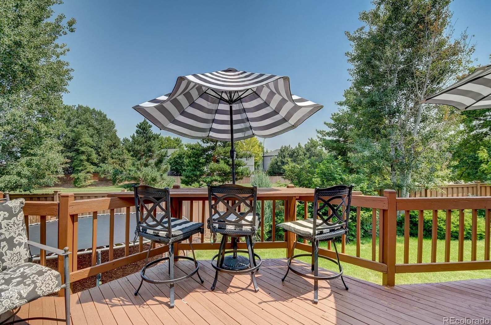 9944 Gwendelyn Pl, Littleton CO 80129-6219 exterior