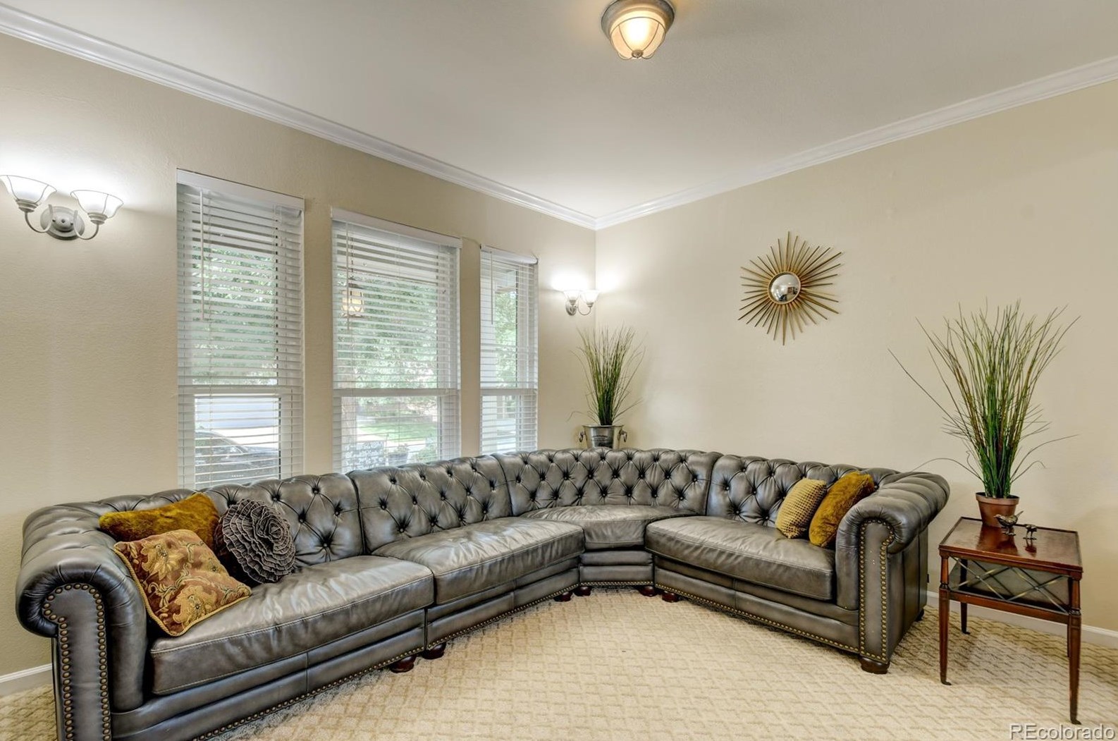 9944 Gwendelyn Pl, Littleton CO 80129-6219 exterior