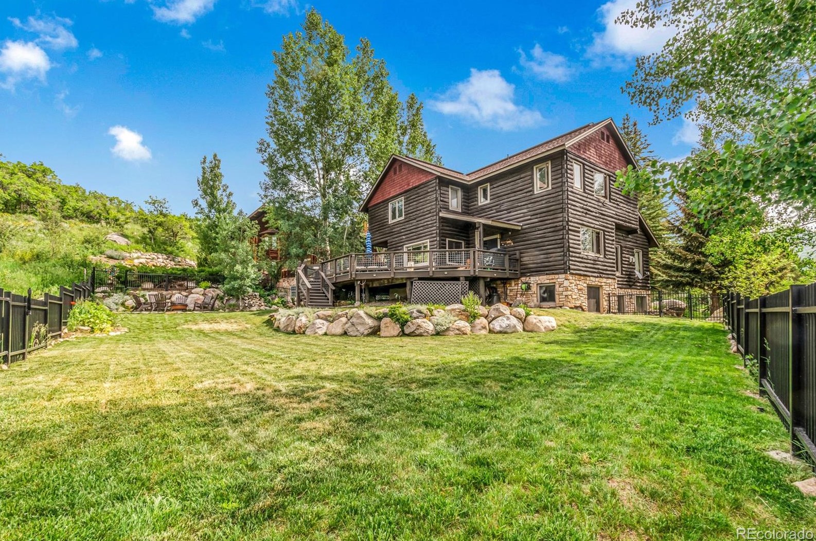 629 Meadowbrook Cir, Steamboat Springs CO  80487-3043 exterior