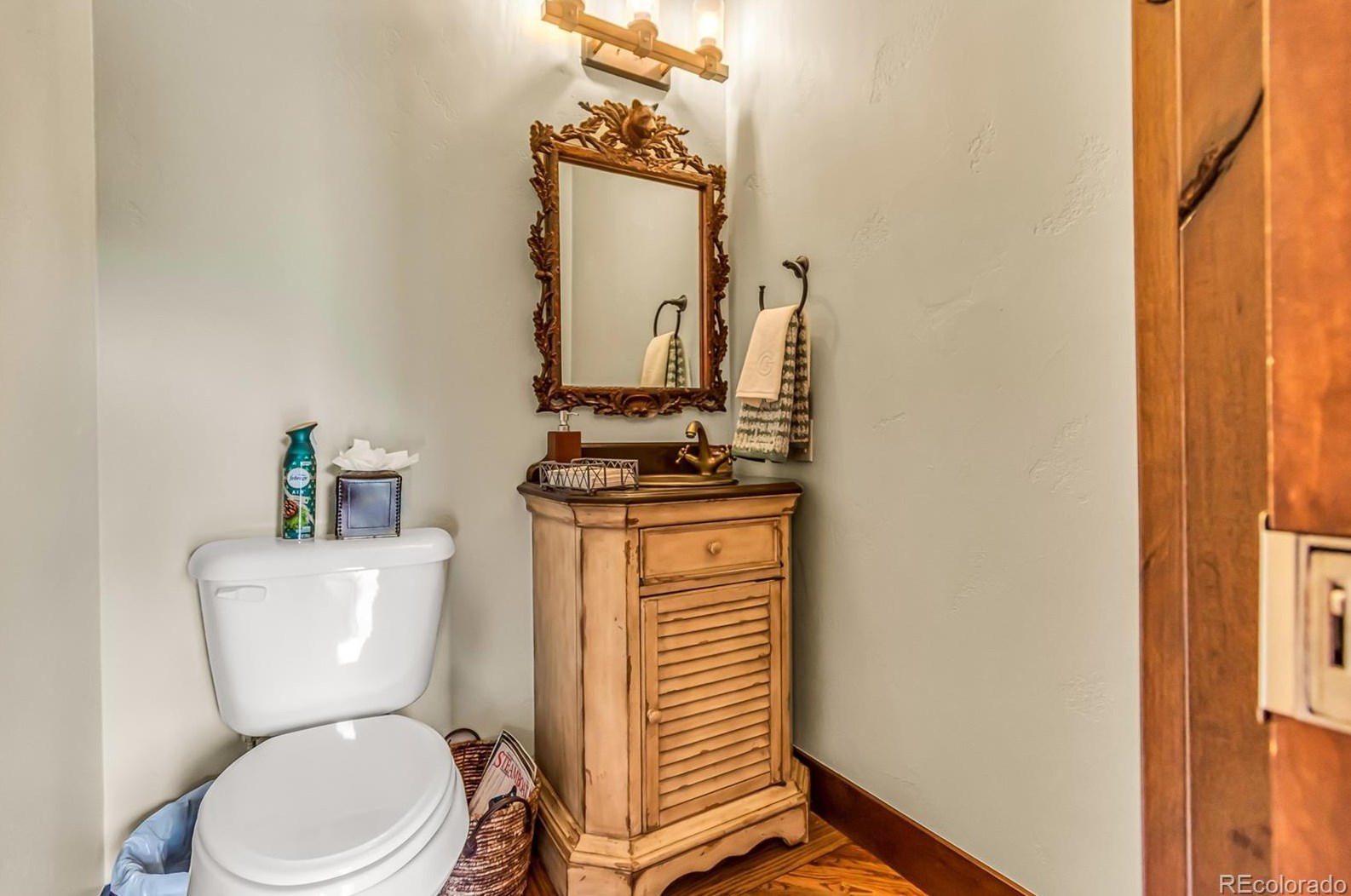 629 Meadowbrook Cir, Steamboat Springs CO  80487-3043 exterior