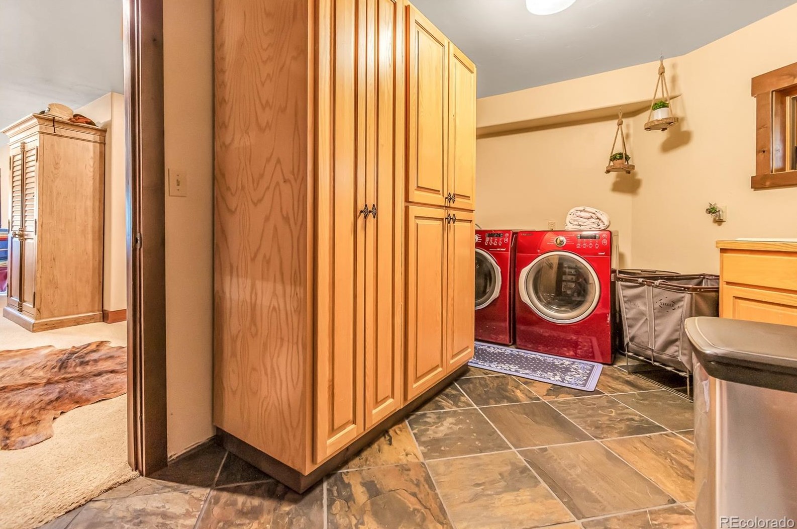 629 Meadowbrook Cir, Steamboat Springs CO  80487-3043 exterior