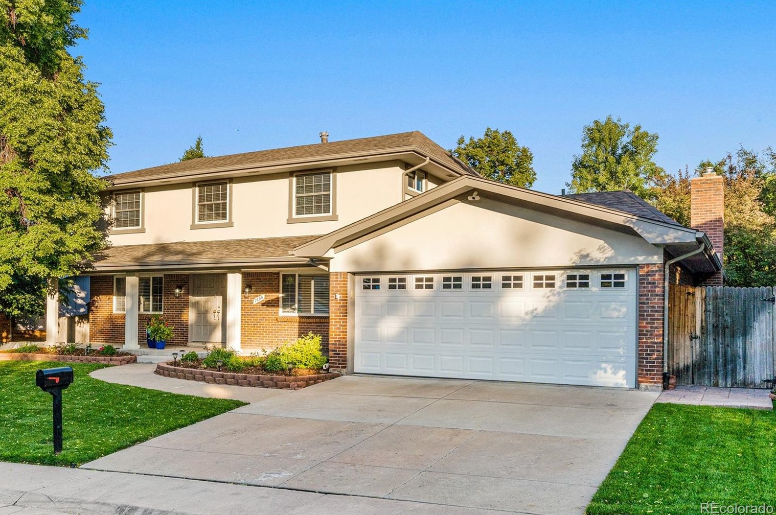 7696 E Napa Pl, Denver, CO 80237
