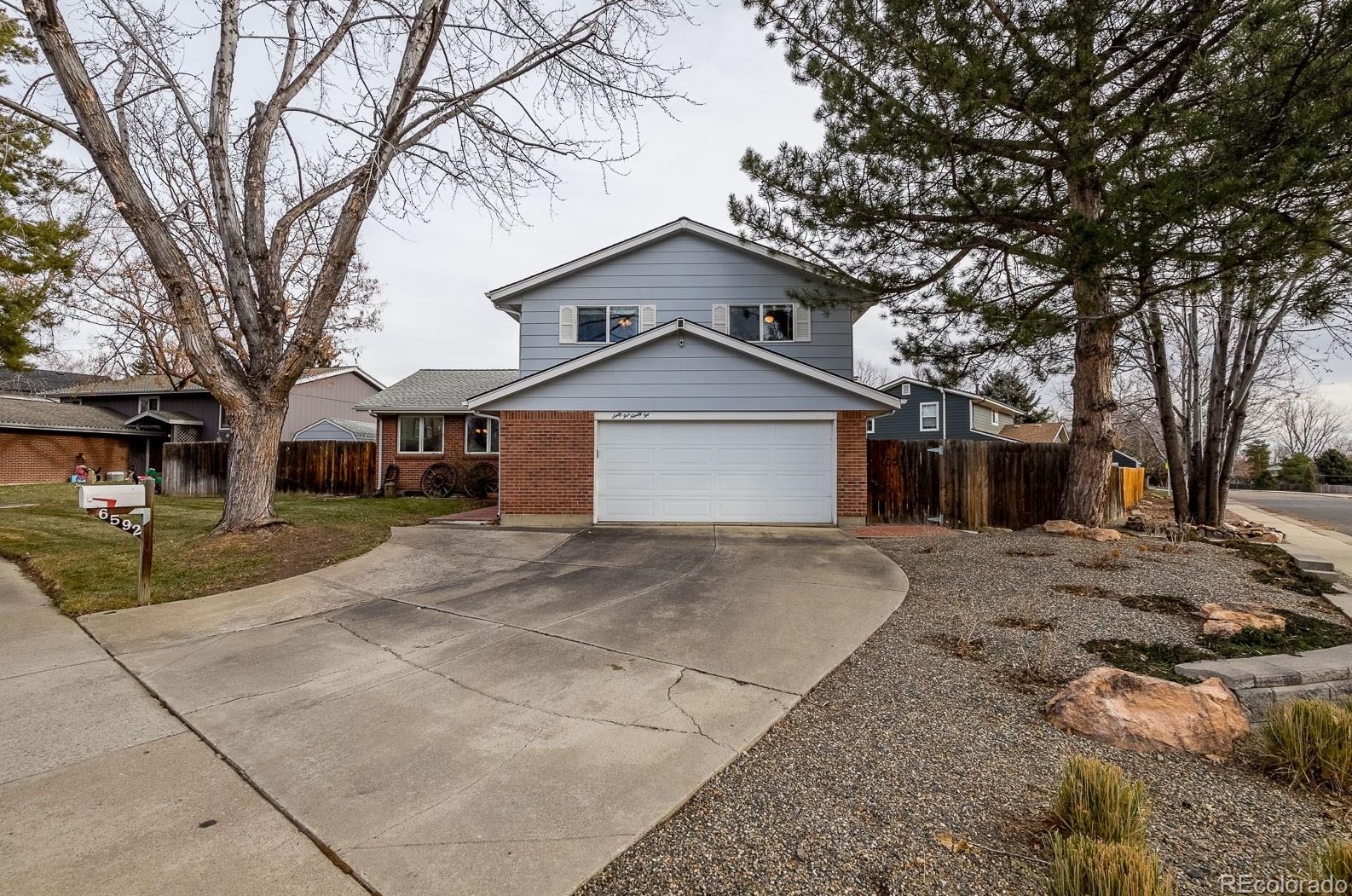 6592 Braun Ct, Arvada, CO 80004-2131