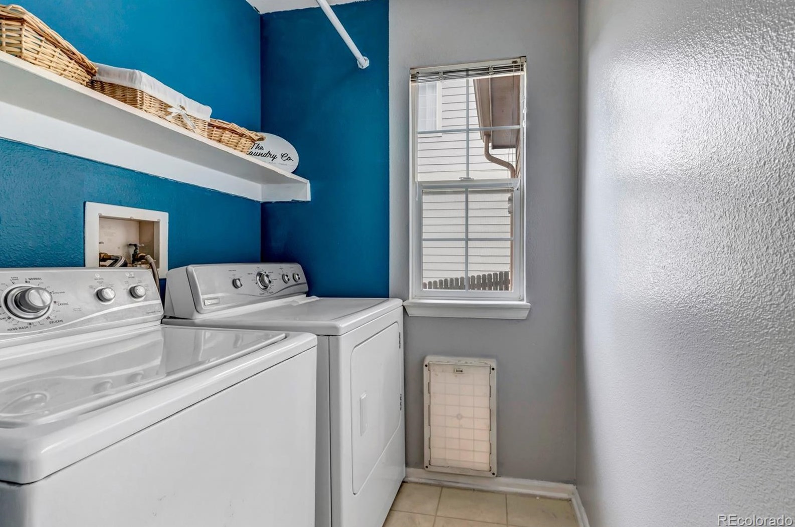 18683 Crestridge Dr, Aurora CO 80015-5128 exterior