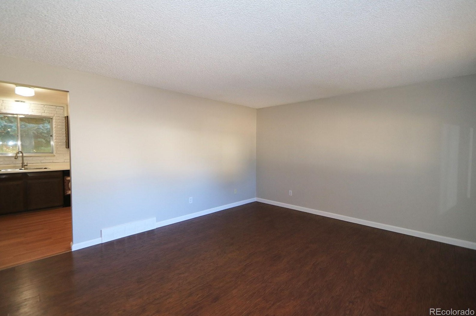 132 Pegasus Dr, Littleton, CO 80124-2824
